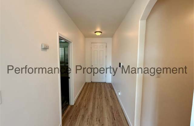 Cute 4 Bed/2 Bath NW Bakersfield Home w/ RBP & Deposit Alternative Option Gallery 3