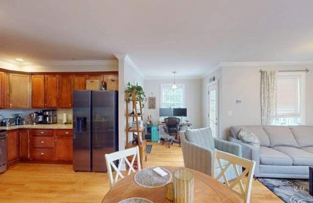 405 East 3rd St. photos photos