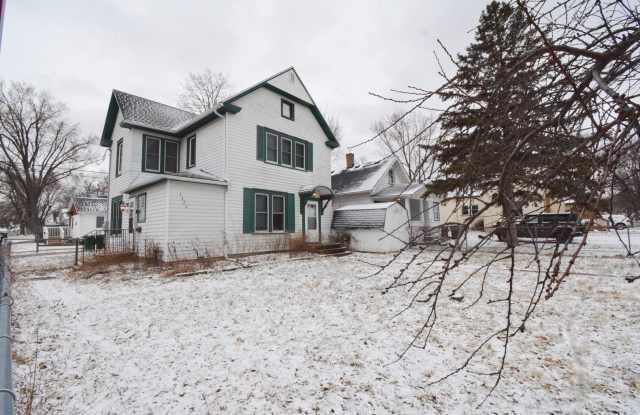 Gorgeous home on corner lot with fenced yard! photos photos Gorgeous home on corner lot with fenced yard! photos photos