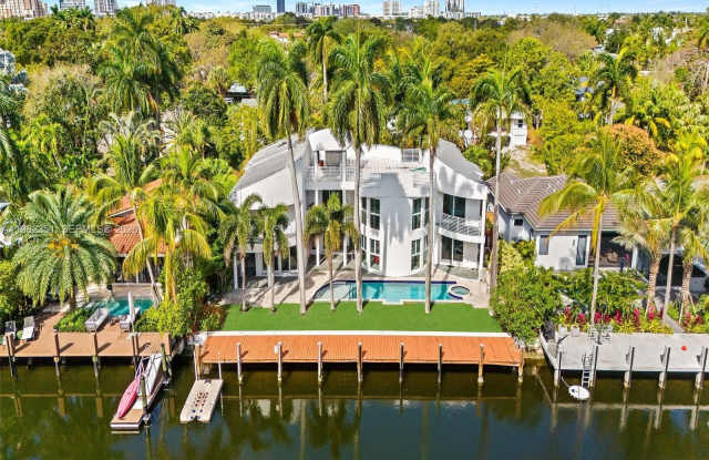 450 Victoria Ter photos photos