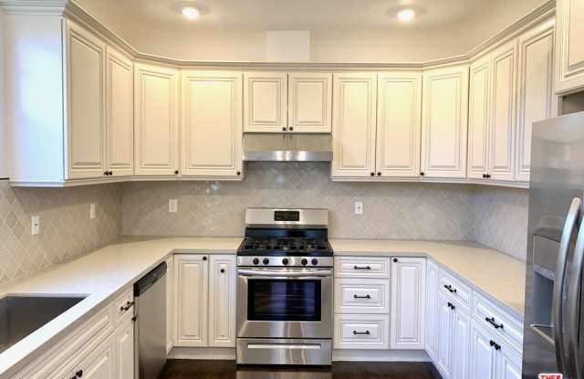 9332 W Olympic - 9332 West Olympic Boulevard, Beverly Hills, CA 90212