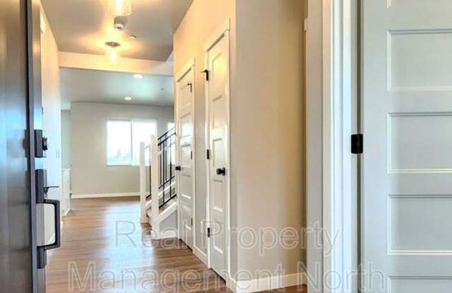 7710 92nd Pl NE Gallery 3