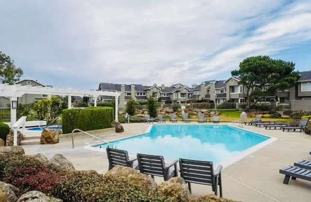 Bright and Airy 2BD 2.5 BTH Townhouse in Daly City photos photos