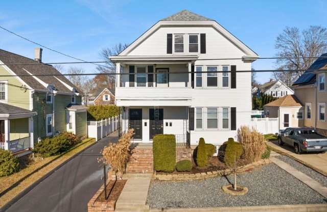 12 North Street - 12 North Street, Bristol County, MA 02719