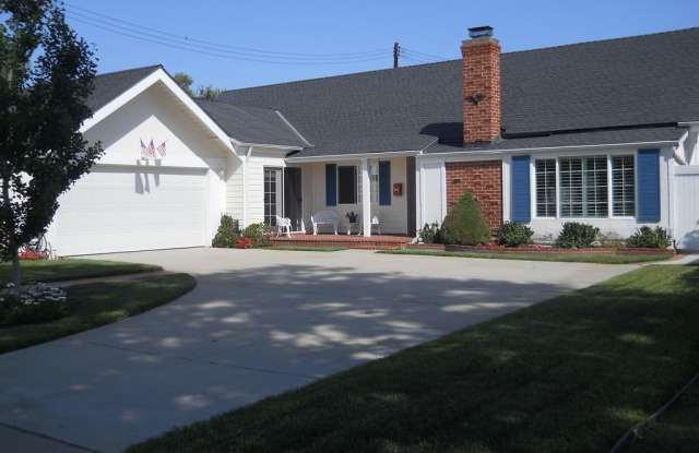 2951 Tigertail Drive Gallery 1
