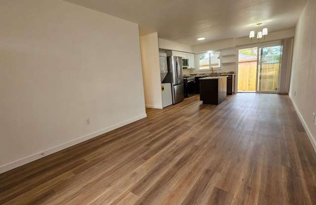 Lakewood Best Ever 3/2 Duplex All New Inside w/ Fenced Yard photos photos