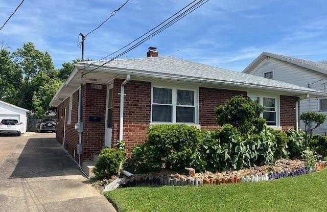 118 S Weinbach Avenue photos photos