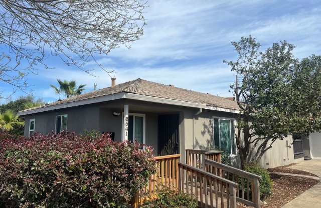 GORGEOUS REMODELED 3 BEDROOM HOME IN TAHOE PARK!! photos photos