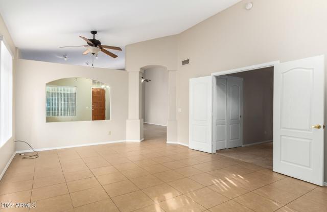 13766 W WINDSOR Avenue Gallery 3