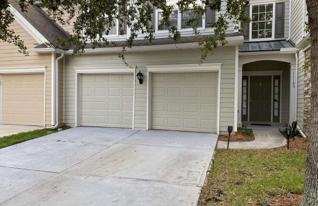 11189 CASTLEMAIN Circle - 11189 Castlemain Circle East, Jacksonville, FL 32256