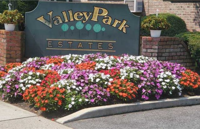 1836 Oliver Avenue - 1836 Oliver Avenue, North Valley Stream, NY 11580