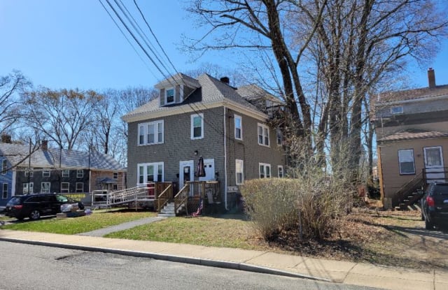 46 Peirce St, Middleboro MA 2 - 46 Peirce St, Middleborough Center, MA 02346