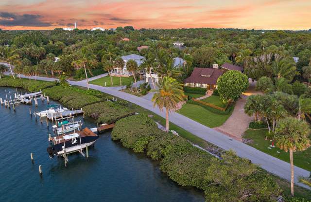 12140 SE Indian River Drive N Gallery 2
