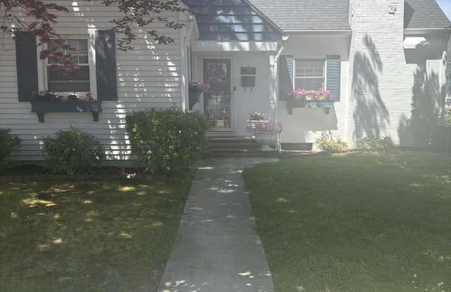 1237 Sherman Avenue photos photos