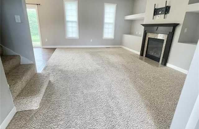 805 BLUFF RIDGE Lane Gallery 3