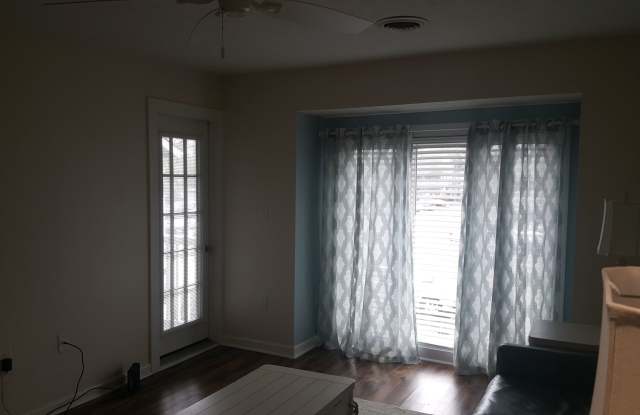 Beautiful 1 Bedroom Condo Centrally Located in Cobblestone - 4717 Cobblestone Drive, Horry County, SC 29577