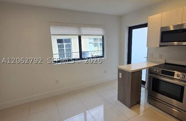 1971 Bay Dr Gallery 4