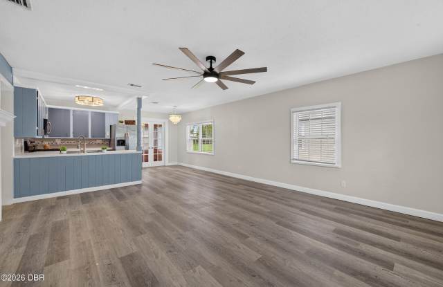 398 Golf Boulevard Gallery 4