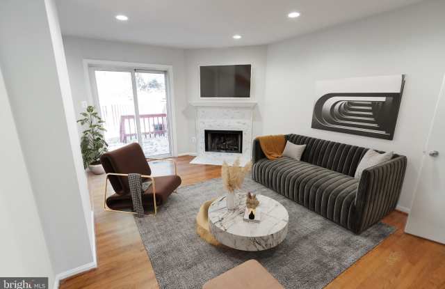 9506 POPLAR LEAF COURT Gallery 4