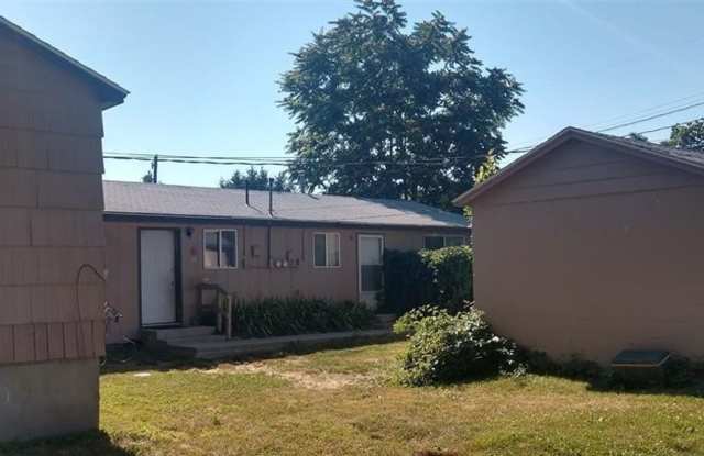 Hazel St Triplex photos photos