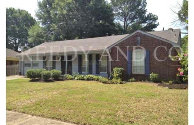 4871 Summerlane Ave - 4871 Summerlane Avenue, Memphis, TN 38118