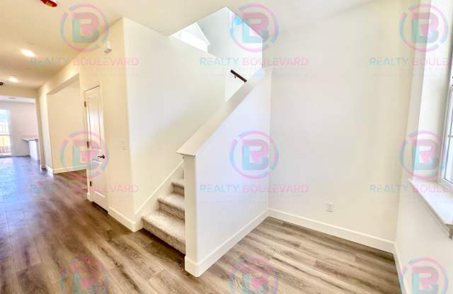 Home in the Five Ridges Community 4 Bedroom 3 Bathroom 2 Car Garage With Loft Gallery 3