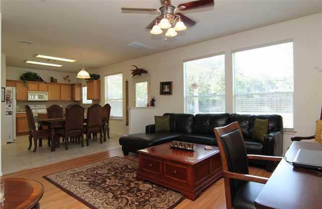 259 Clarence CT Gallery 2