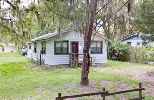 2003 Jefferson Avenue Gallery 2