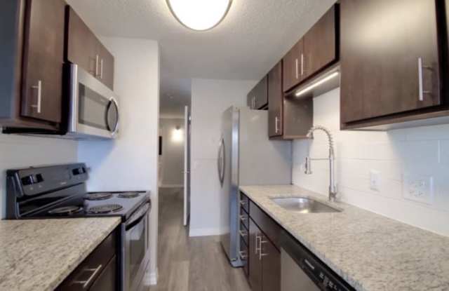 61 W Chestnut photos photos