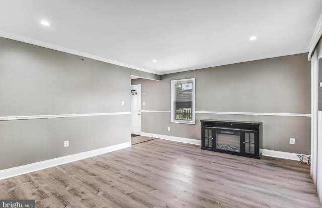 9337 TANEY Road Gallery 4