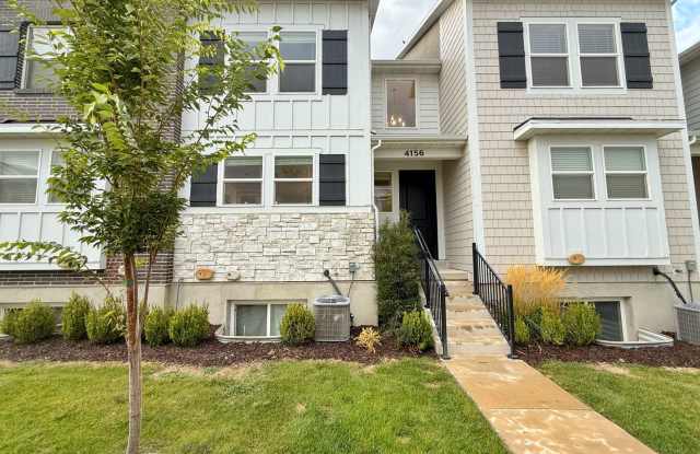 Pet Friendly Townhome in Willow Point – 3 Bed, 2.5 Bath, 2-Car Garage photos photos