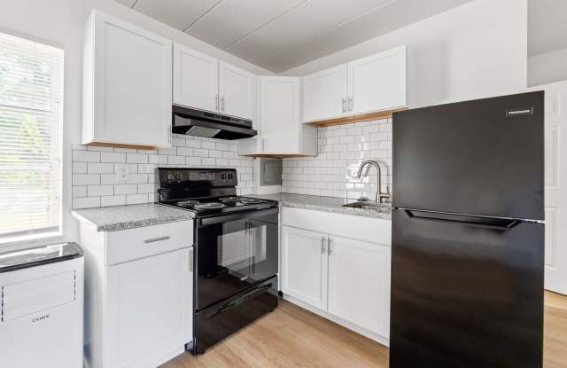 7382 East Main Street photos photos