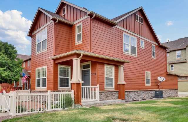 3719 Pecos photos photos