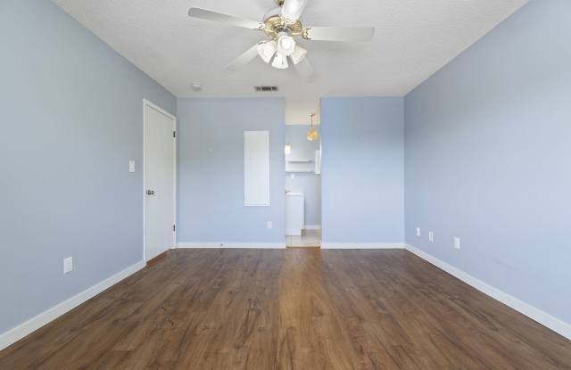 1100 Shoreline Drive #217 - 217 Gallery 4