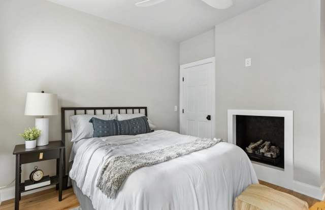 71 Cooper St - 71 Cooper Street, Charleston, SC 29403