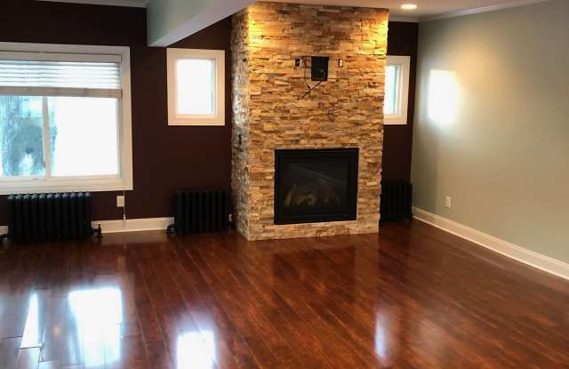 126 Main St photos photos