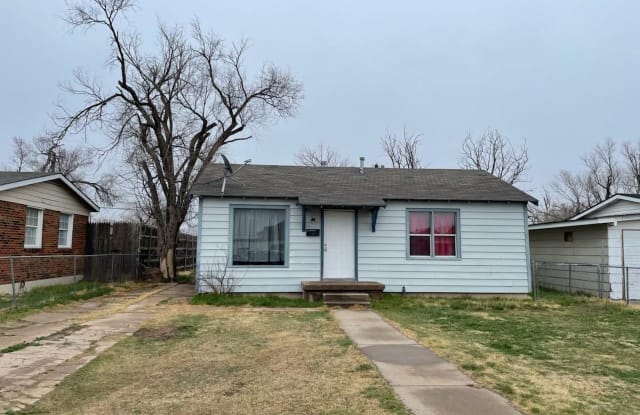 940 COLUMBINE ST - 940 Columbine Street, Amarillo, TX 79107