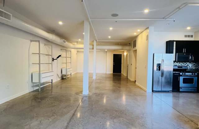 1326 North Central Avenue - 1Unit 301 Gallery 2