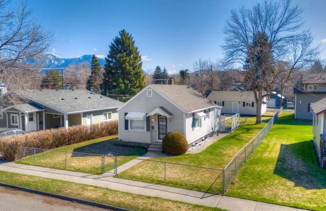 Charming Historic Rental Just Blocks from Downtown Bozeman photos photos