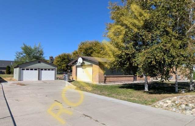 Spacious 4-Bedroom Home in Prime Twin Falls Location! photos photos