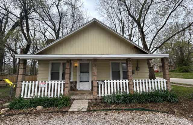 1536 W Madison St photos photos