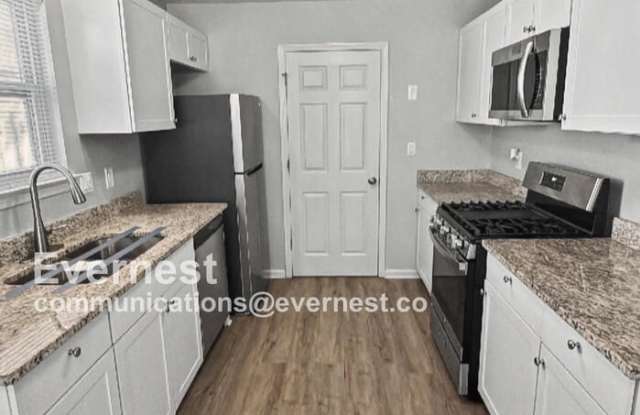 972 Maple Leaf Ridge Gallery 4