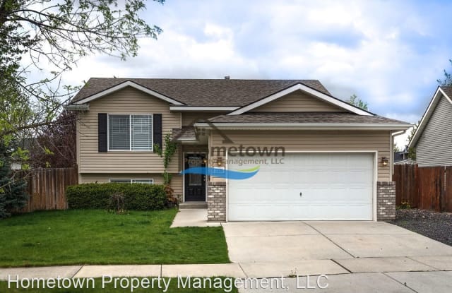 2335 N Coolwater Dr - 2335 North Cool Water Drive, Post Falls, ID 83854