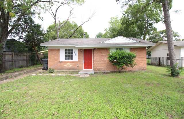 6415 Godfrey Ave - 6415 Godfrey Avenue, Dallas, TX 75217