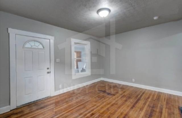 37 South Euclid Avenue Gallery 2