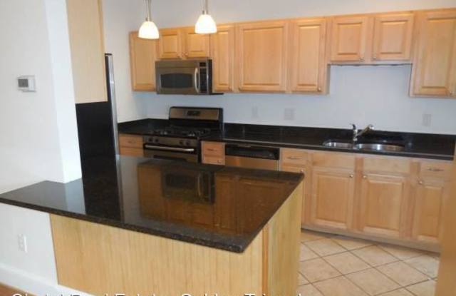 4621 9th Street, NW Gallery 4