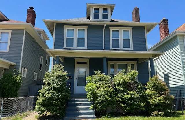 89 S Richardson Ave photos photos