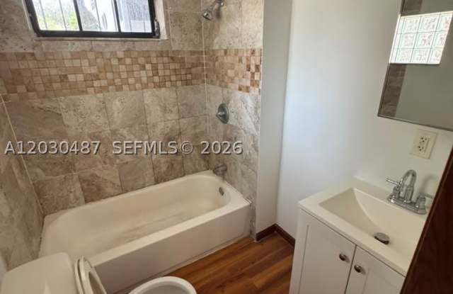 2107 Secoffee St photos photos