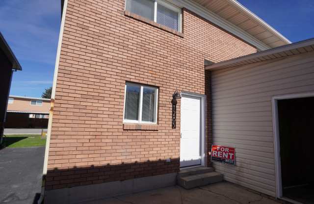 1285 E Gordon Ave photos photos