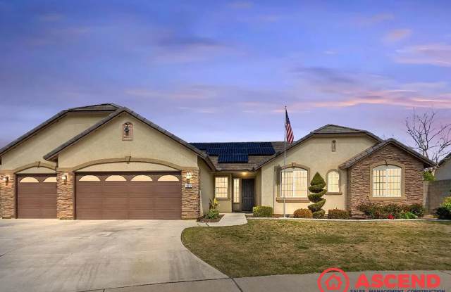 Alluring Home Off 7th Standard and Calloway Dr! photos photos